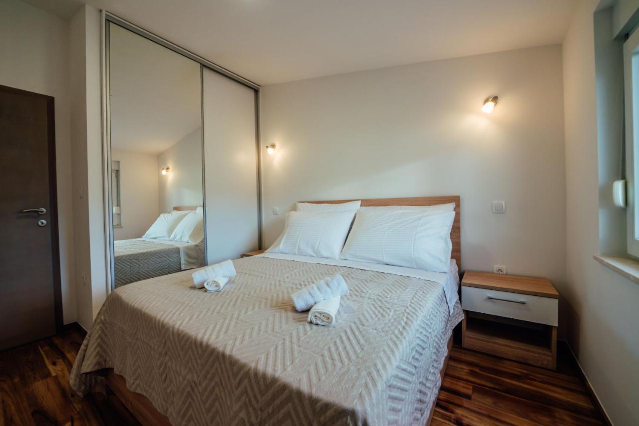 Apartman Mlikota Zagvozd Exterior foto